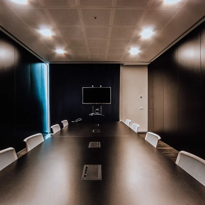 Image of the azores Office meeting room