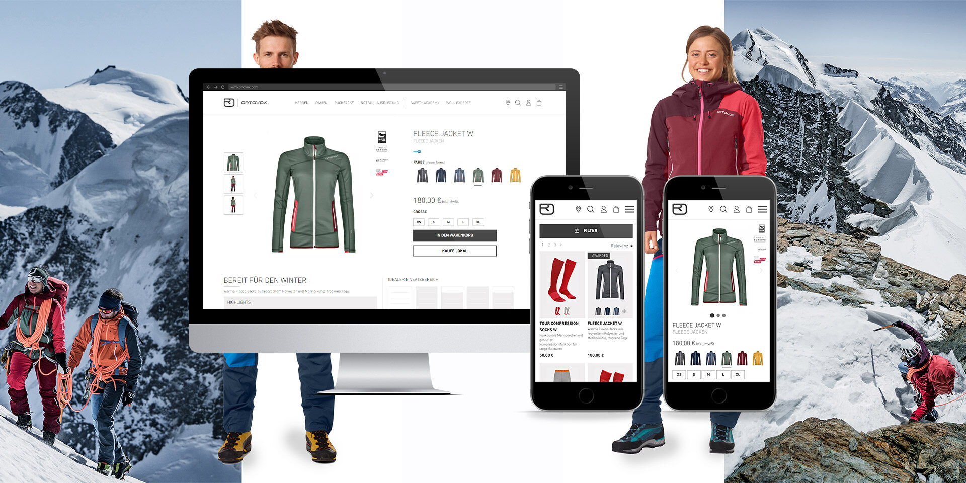 Ein Mann und eine Frau in Outdoor-Ausrüstung stehen neben digitalen Geräten, auf denen eine Jacke auf einer E-Commerce-Site für Sportbekleidung angezeigt wird. Im Hintergrund sind Bergsteiger in verschneitem Berggelände zu sehen.