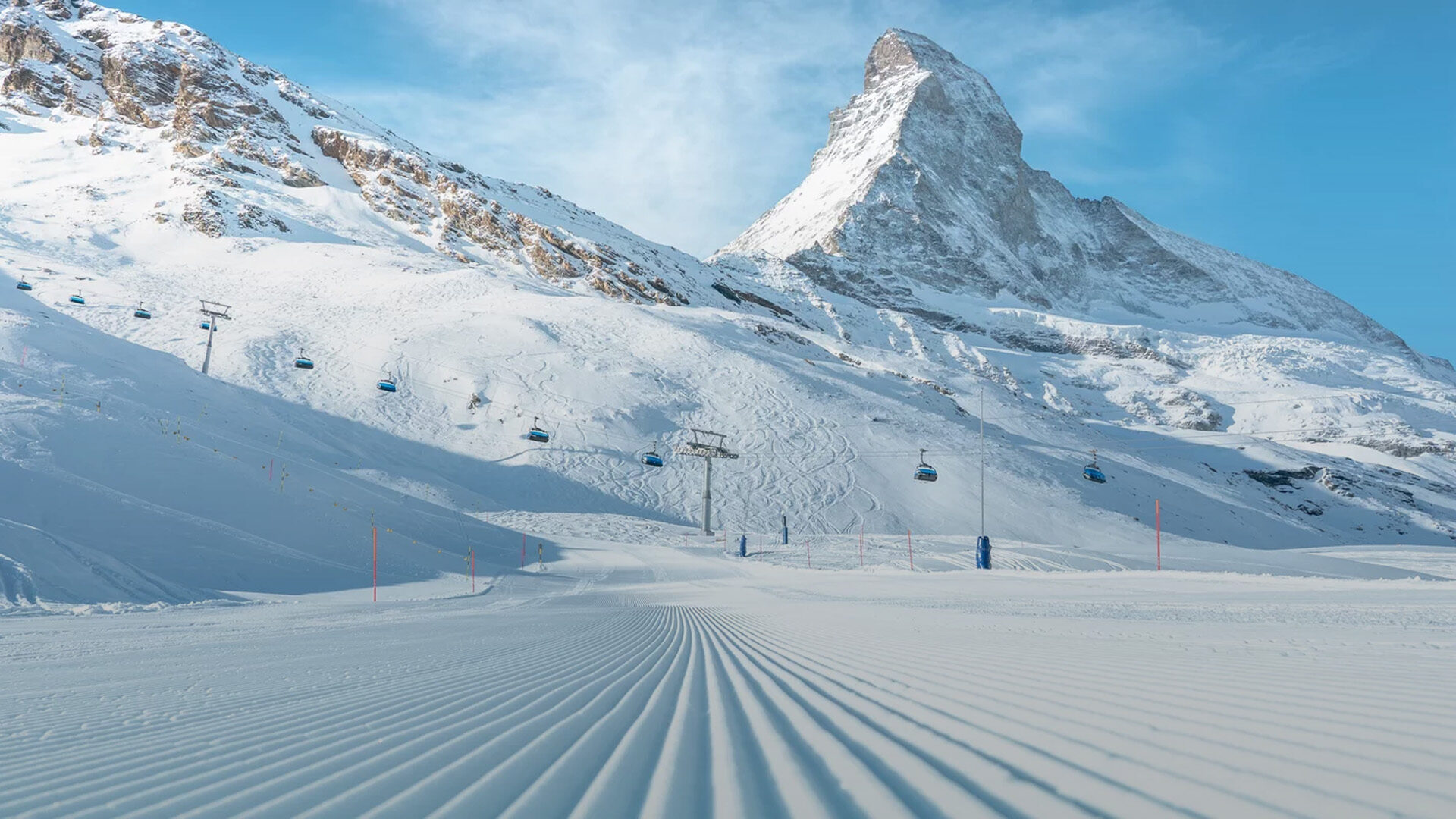 Frisch präparierte Skipiste in Zermatt