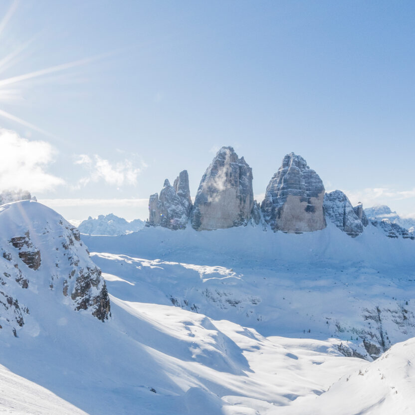 Bild von den 3 Zinnen in Südtirol bei Sonnenschein