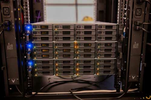 Cybertrading server rack