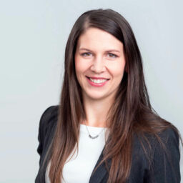 Portrait of Caroline Geppert, Lead Consultant at valantic Management Consulting GmbH