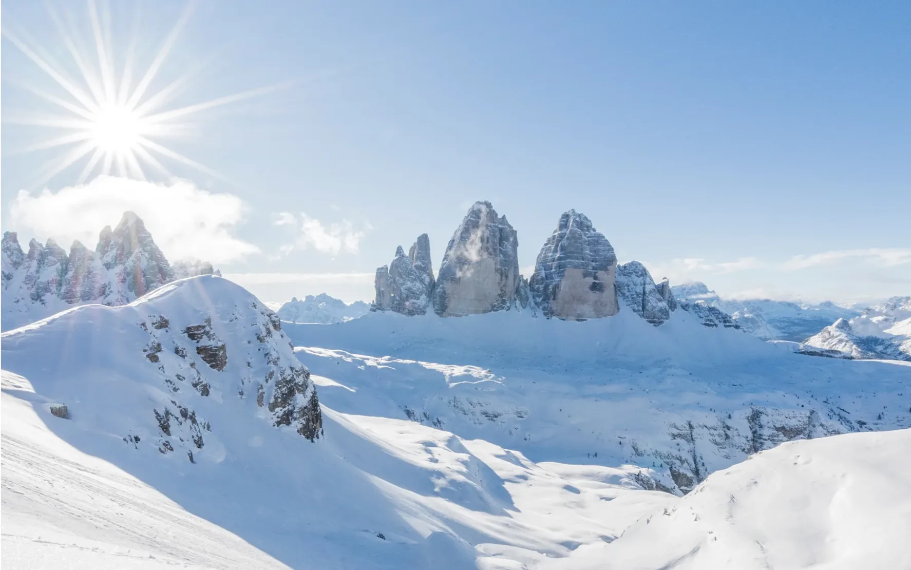 Bild von den 3 Zinnen in Südtirol bei Sonnenschein